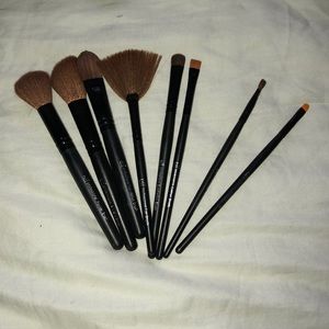 Elf makeup brushes